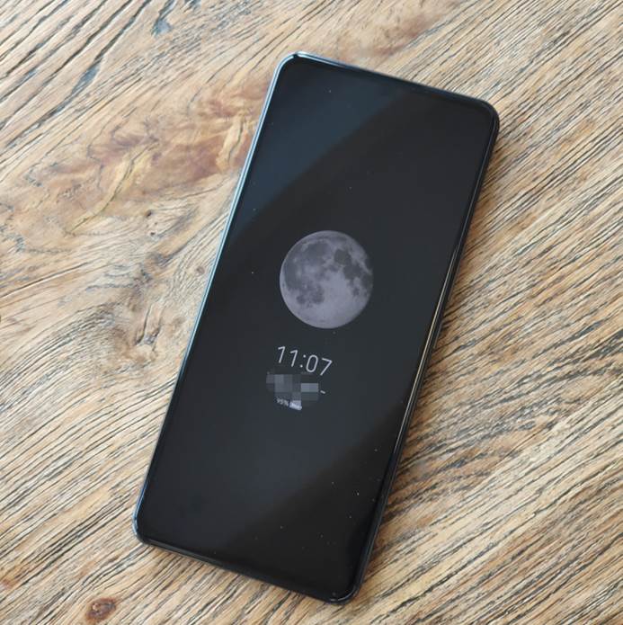 中兴Axon 30 5G：不止摄像头更有完美的屏幕