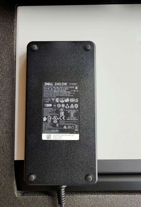 测试Alienware m17 R3:散热好一切皆王道