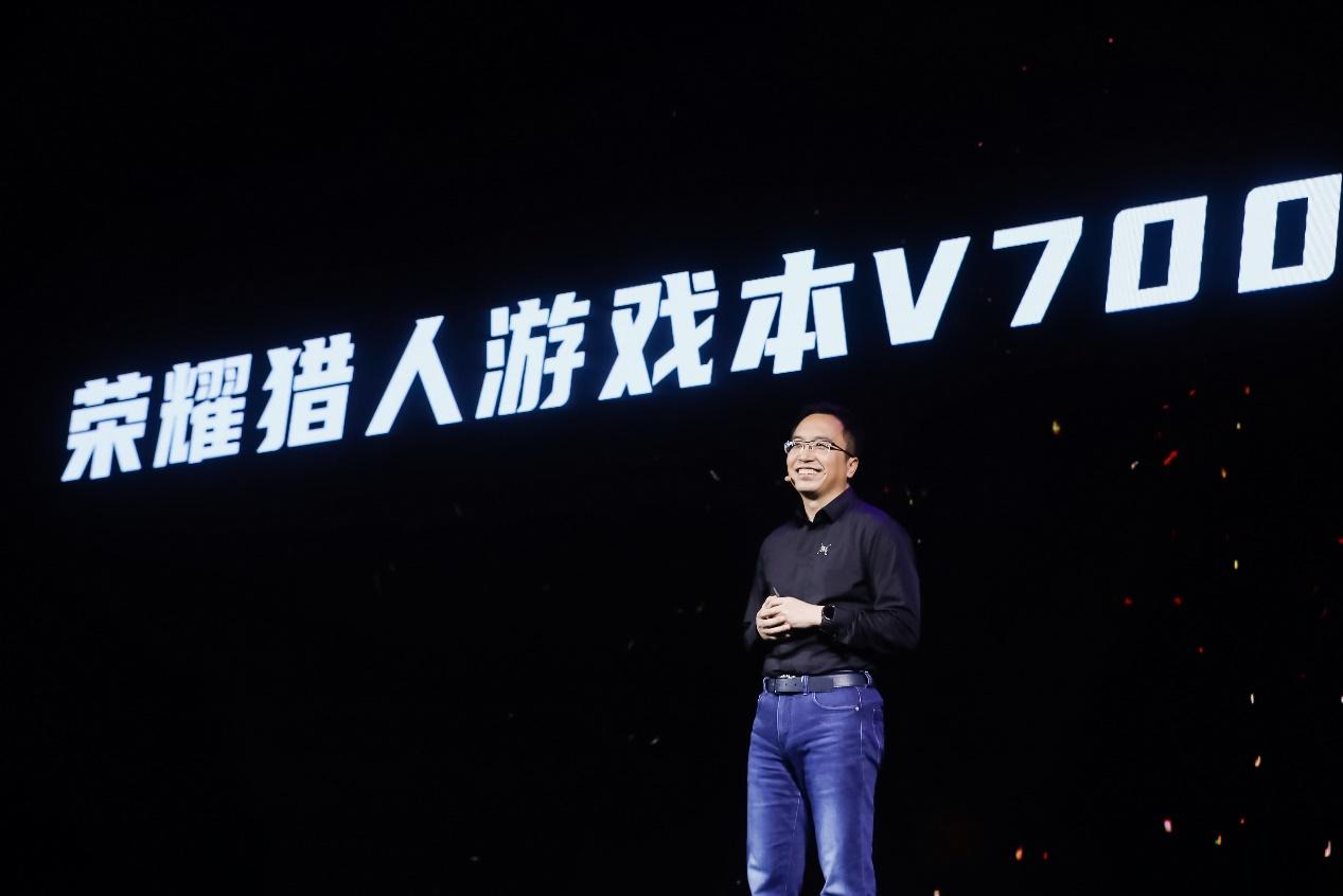 进军游戏PC市场 荣耀猎人V700首开