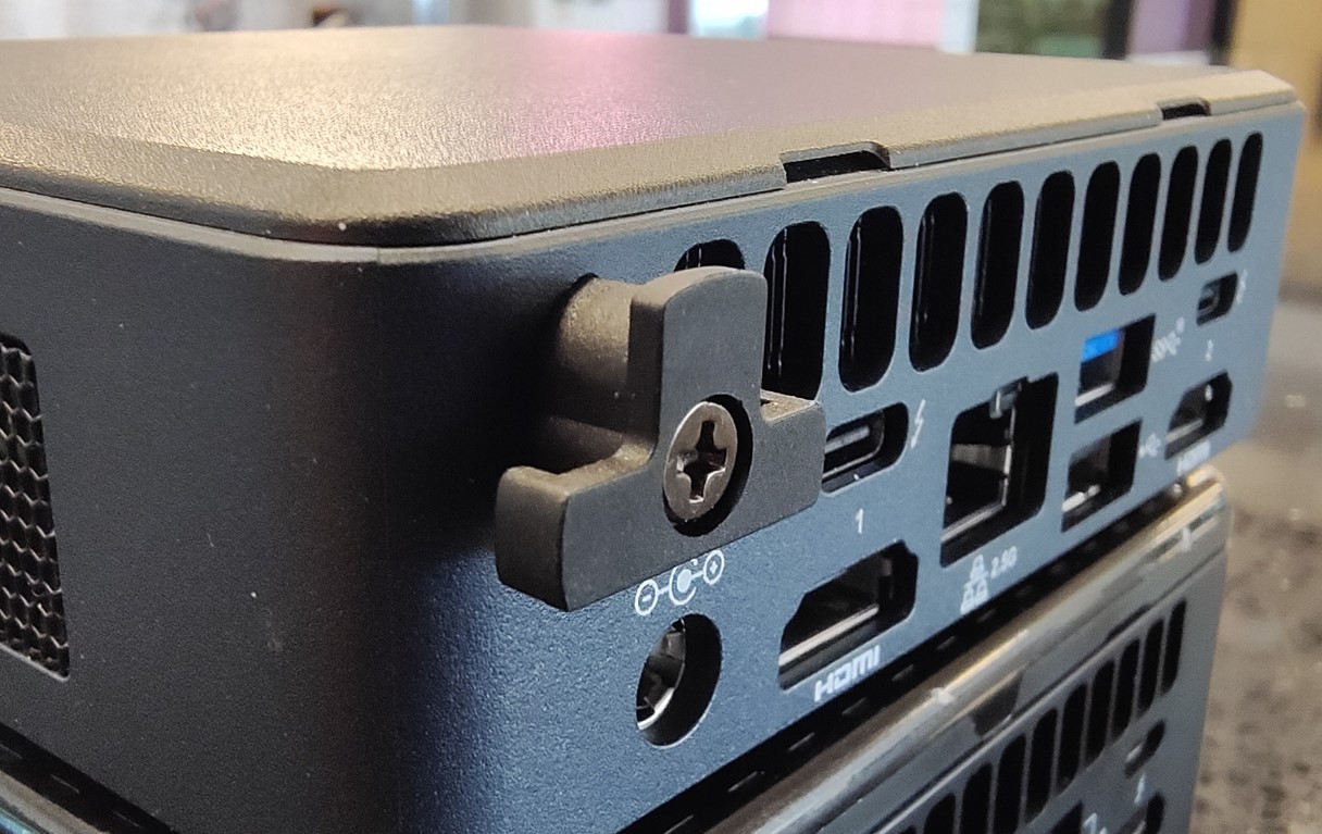 专业的人做专业的事!细致分析专业版NUC11与性能版有何不同