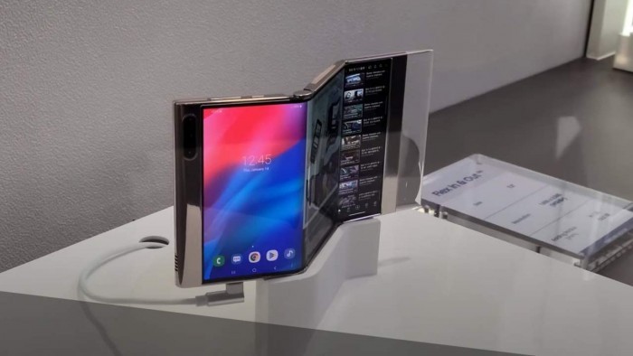 除了Galaxy Book Fold 17外，三星还展示了这些折叠屏设备