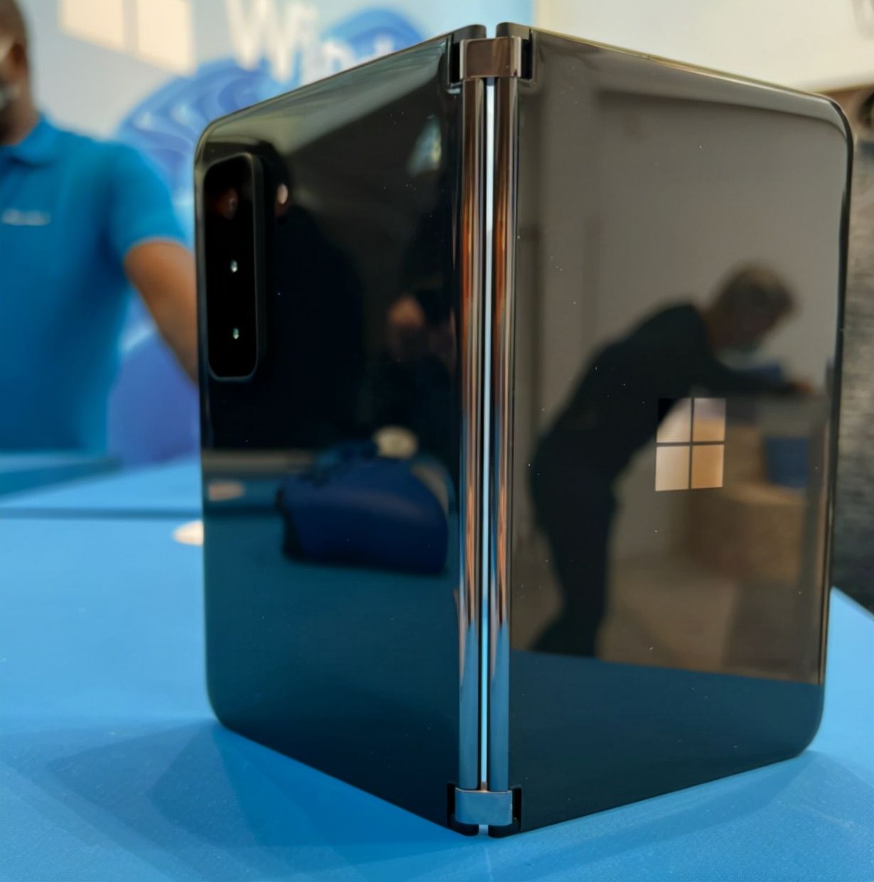 海外Surface Duo 2安排发货,国内Surface两款新品开启预售