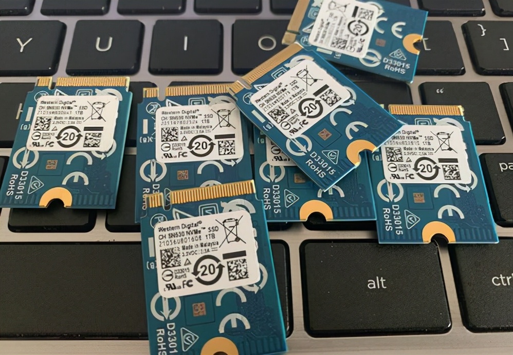 冷静!WD Blue SSD就够用了